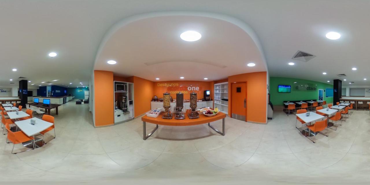 One Guadalajara Expo Hotel Ngoại thất bức ảnh